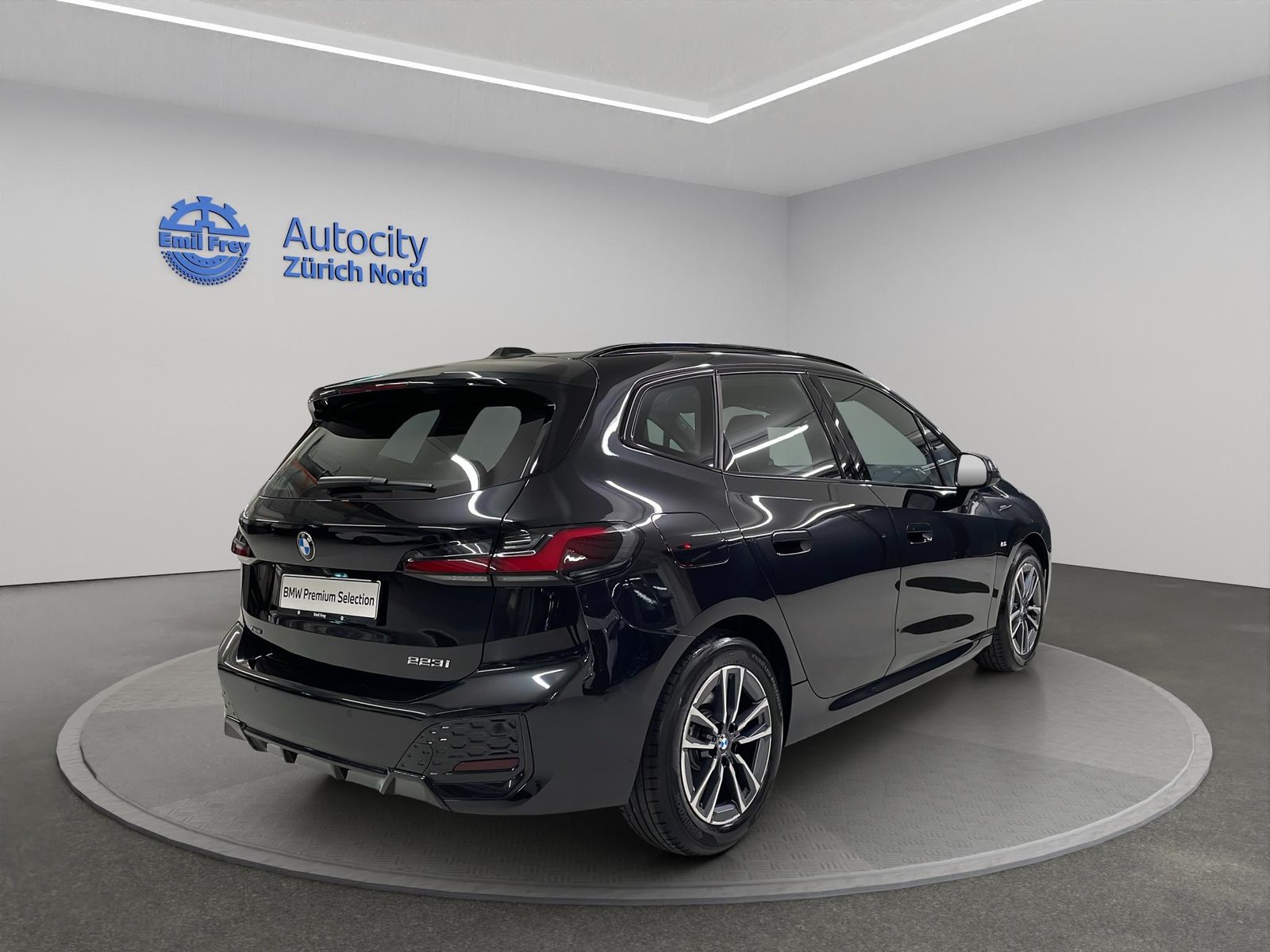 BMW 223i xDrive Active Tourer, Mild-Hybrid Petrol/Electric, Second hand / Used, Automatic - 2