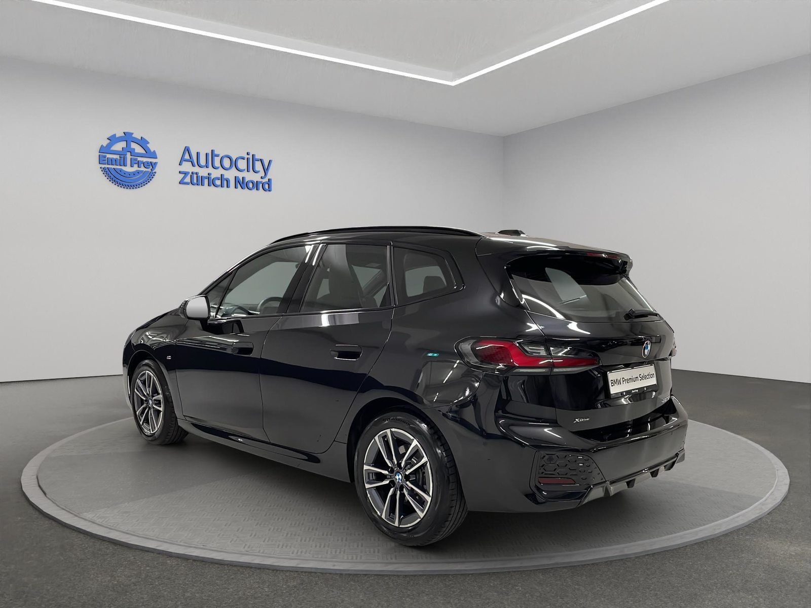 BMW 223i xDrive Active Tourer, Mild-Hybrid Petrol/Electric, Second hand / Used, Automatic - 4