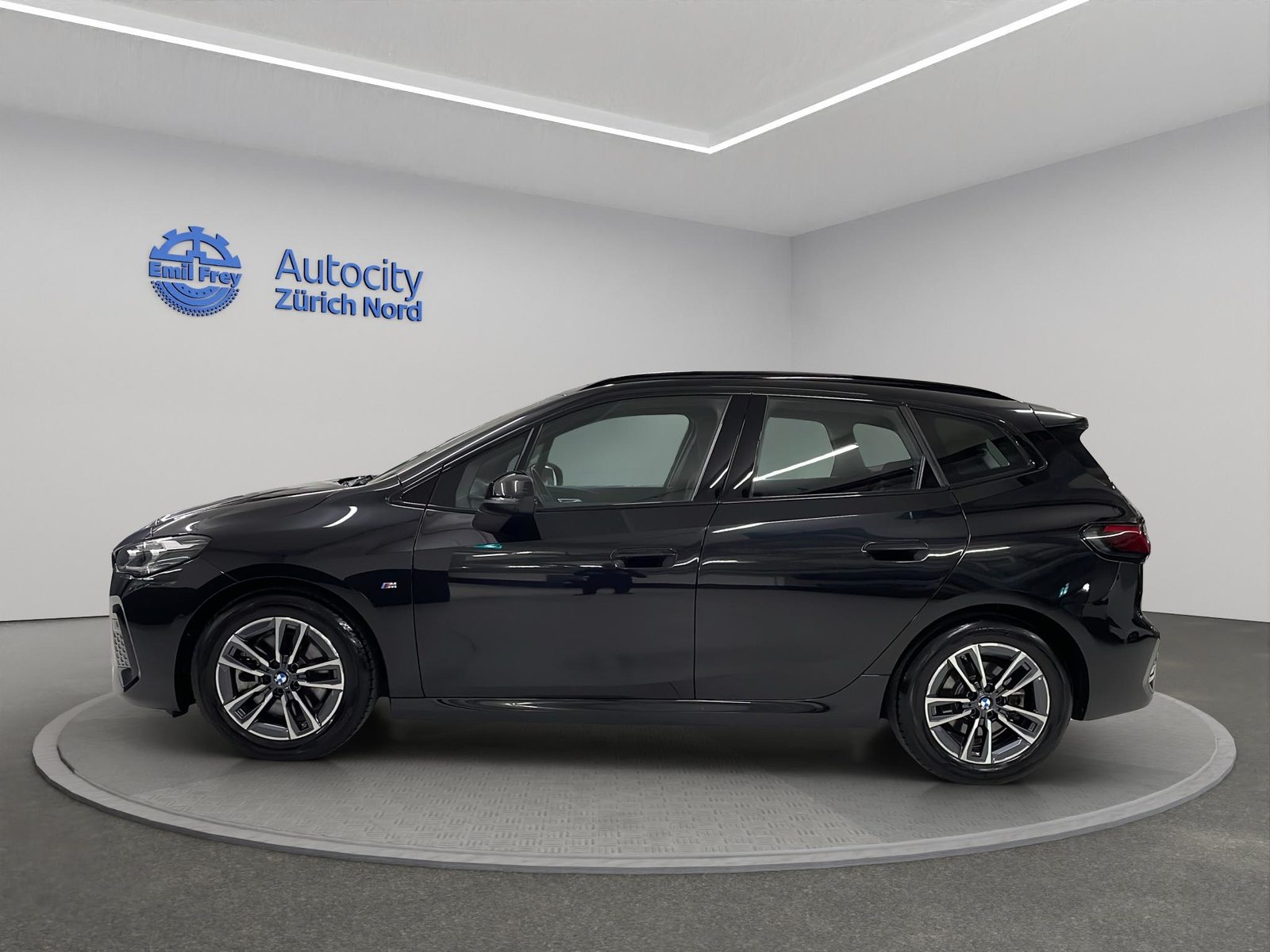 BMW 223i xDrive Active Tourer, Mild-Hybrid Petrol/Electric, Second hand / Used, Automatic - 5