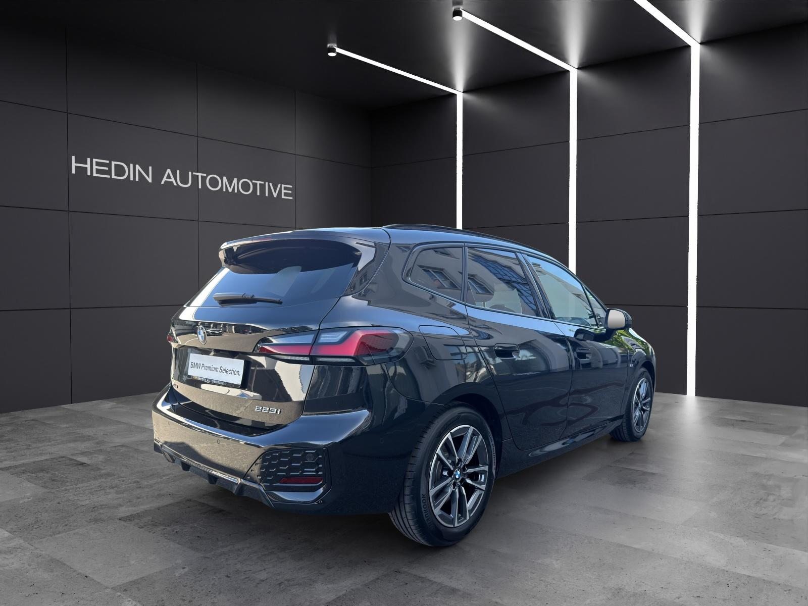 BMW 223i xDrive SDKG Active Tourer, Hybride Léger Essence/Électricité, Occasion / Utilisé, Automatique - 6