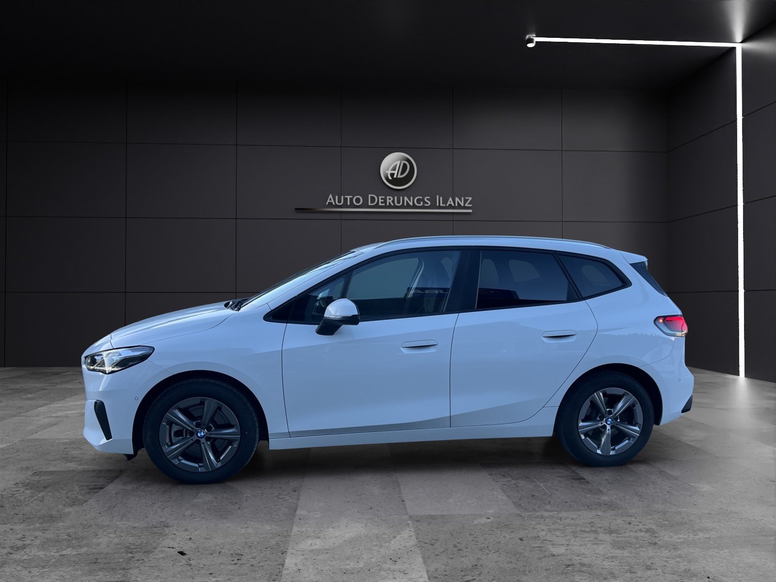 BMW 223d Active Tourer, Mild-Hybrid Diesel/Elektro, Occasion / Gebraucht, Automatik - 6