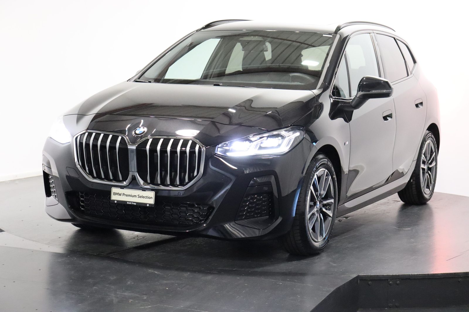 BMW 223d xDrive paddles Active Tourer