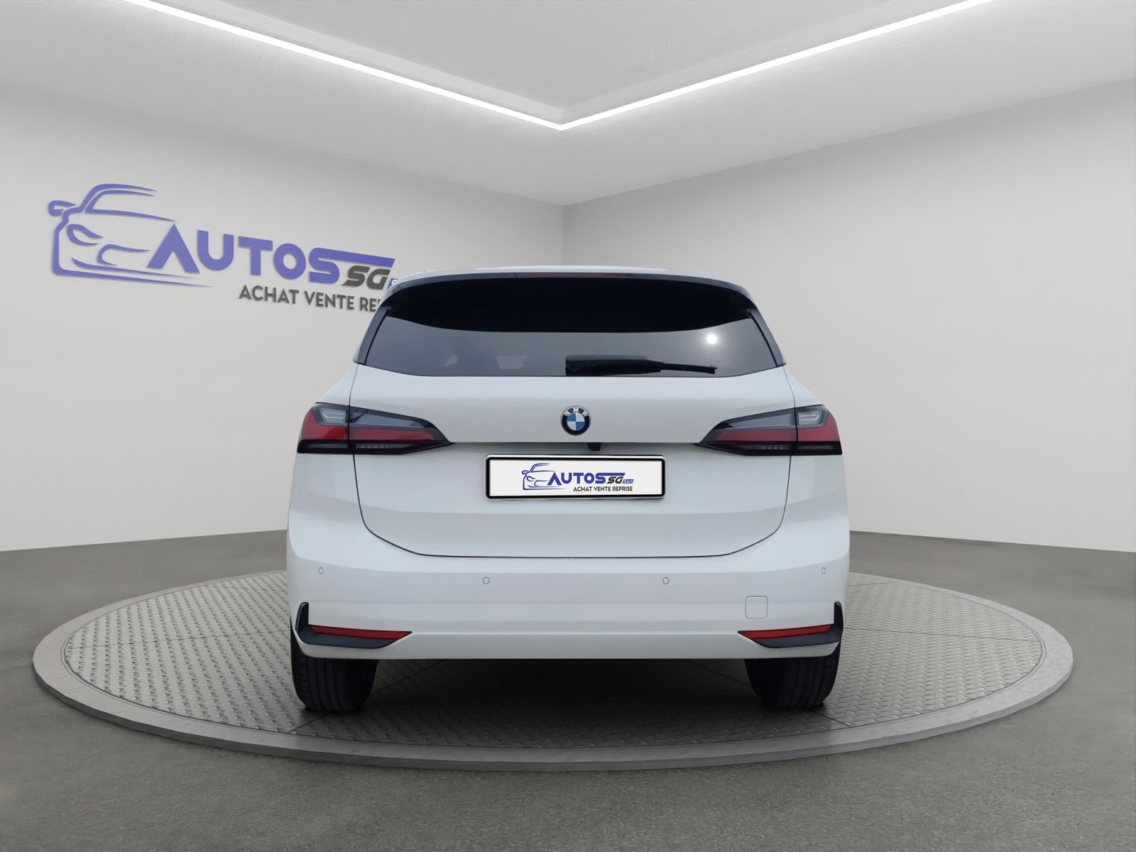 BMW 223d Active Tourer DKG, Mild-Hybrid Diesel/Electric, Second hand / Used, Automatic - 4