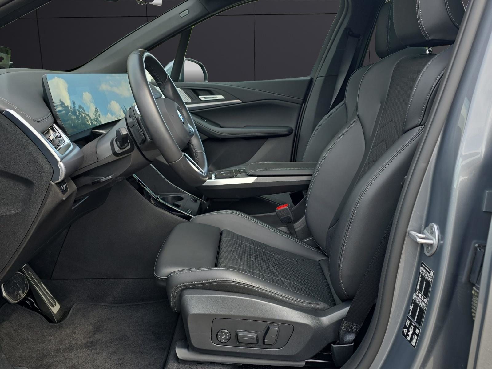 BMW 223i xDrive SDKG Active Tourer, Mild-Hybrid Benzin/Elektro, Occasion / Gebraucht, Automatik - 2