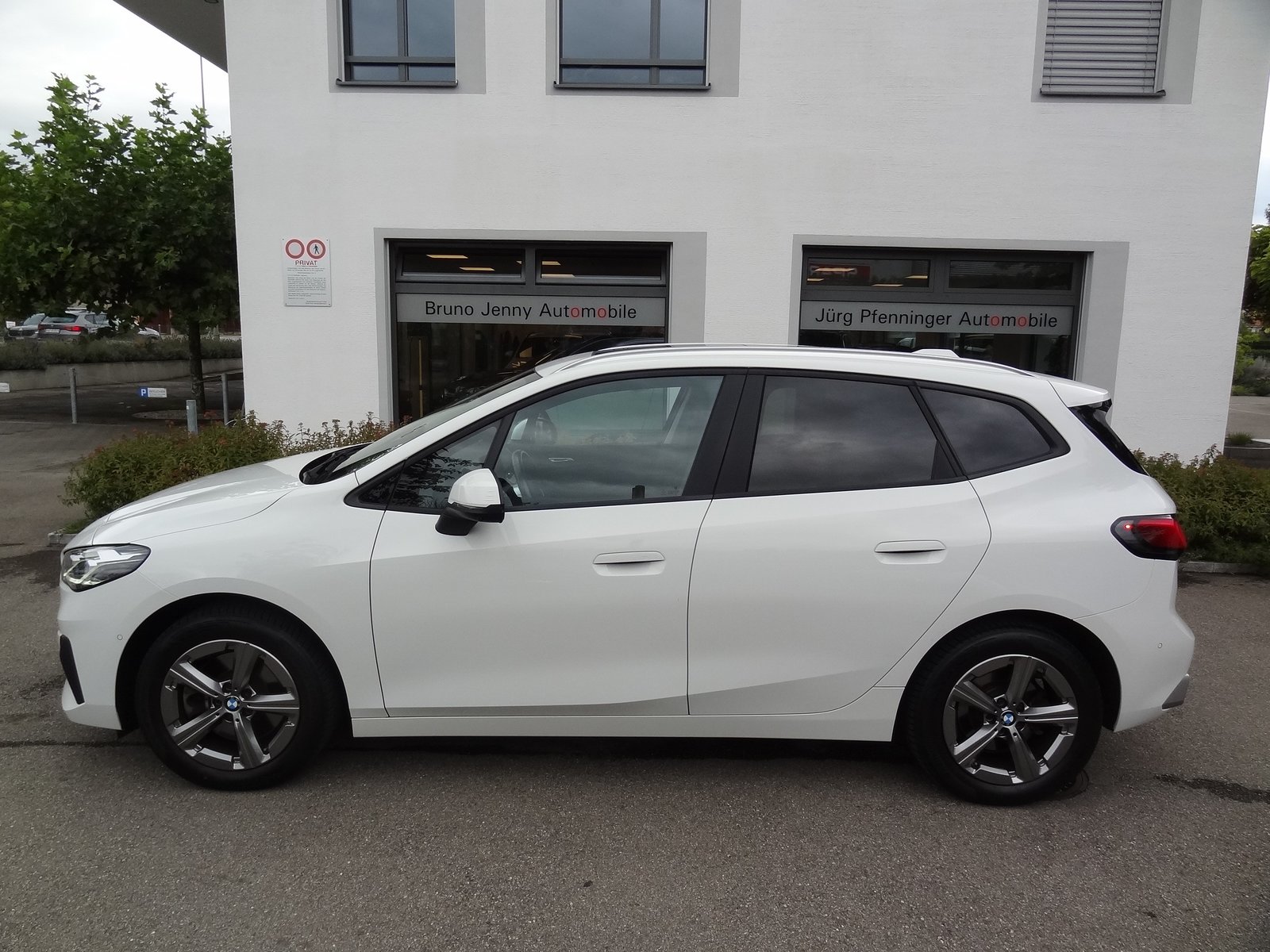 BMW 223d Active Tourer DKG, Mild-Hybrid Diesel/Elektro, Occasion / Gebraucht, Automatik - 2
