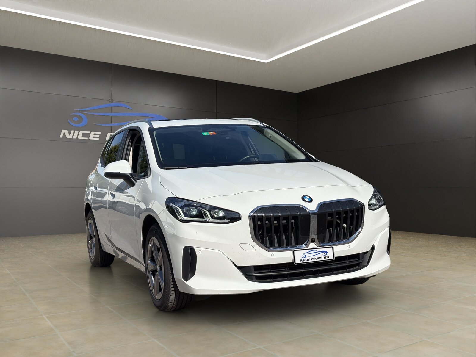 BMW 223d Active Tourer DKG, Mild-Hybrid Diesel/Electric, Second hand / Used, Automatic - 2
