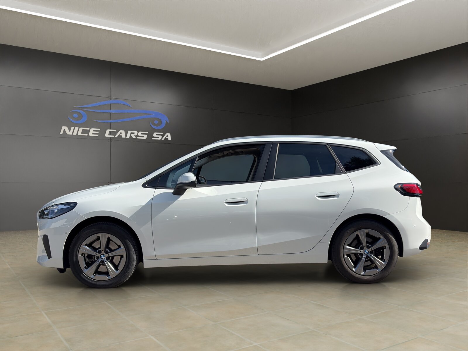 BMW 223d Active Tourer DKG, Mild-Hybrid Diesel/Electric, Second hand / Used, Automatic - 5