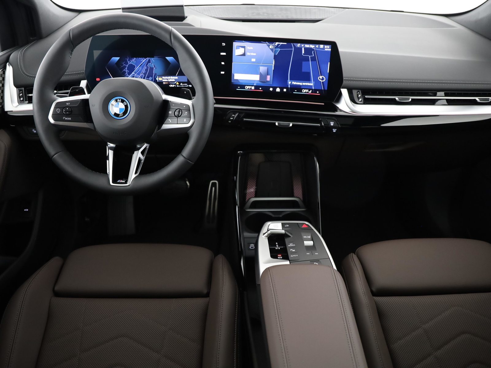 BMW 225e xDrive Active Tourer, Plug-in-Hybrid Petrol/Electric, New car, Automatic - 5