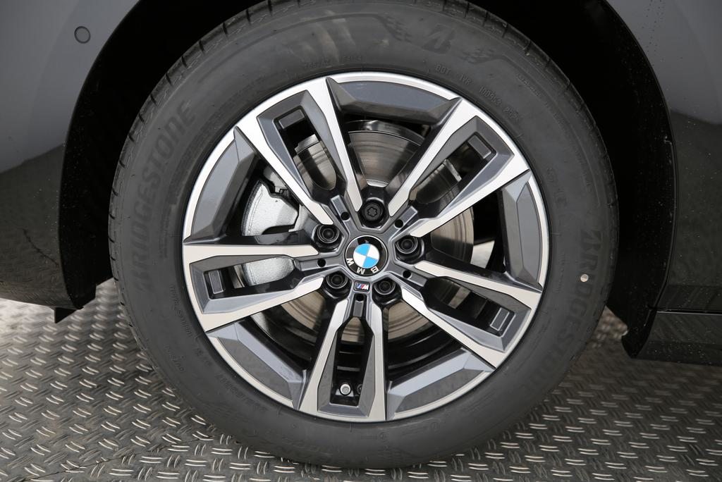 BMW 225e xDrive Active Tourer, Plug-in-Hybrid Benzin/Elektro, Neuwagen, Automatik - 3