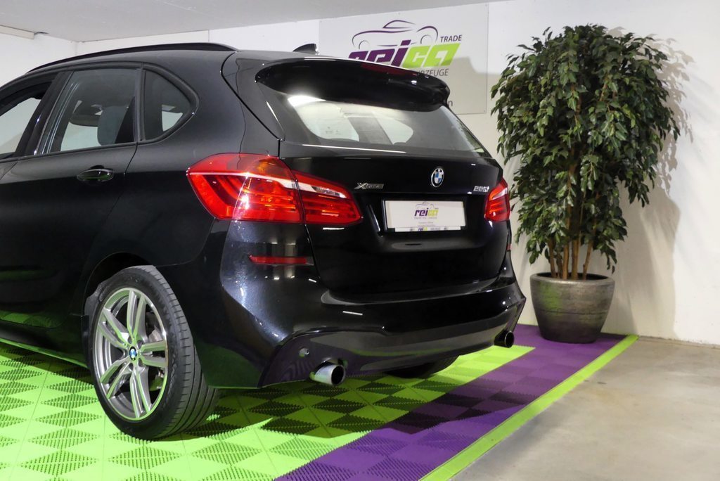 BMW 225i "M Sport" xDrive Active Tourer, Benzina, Occasioni / Usate, Automatico - 4