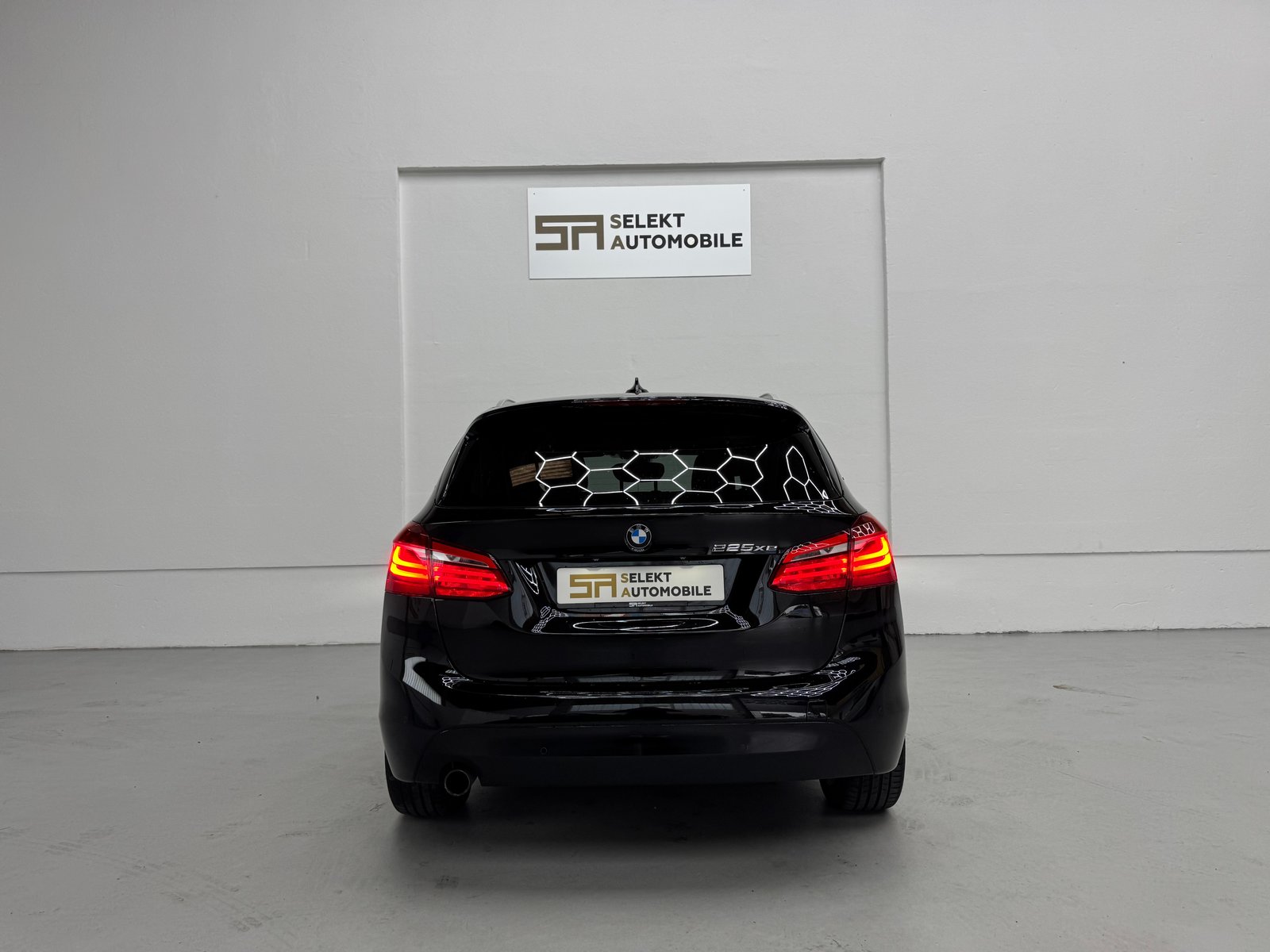 BMW 225xe iPerformance Active Tourer Steptronic, Plug-in-Hybrid Benzin/Elektro, Occasion / Gebraucht, Automatik - 5