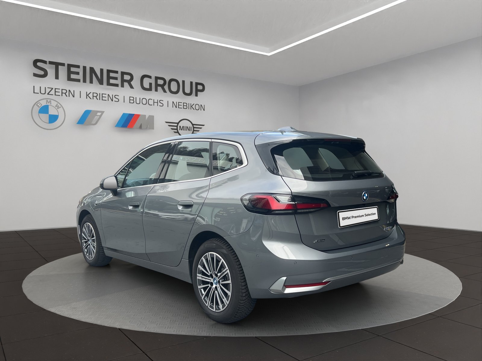 BMW 225e Active Tourer Luxury Line, Hybride Rechargeable Essence/Électricité, Occasion / Utilisé, Automatique - 7