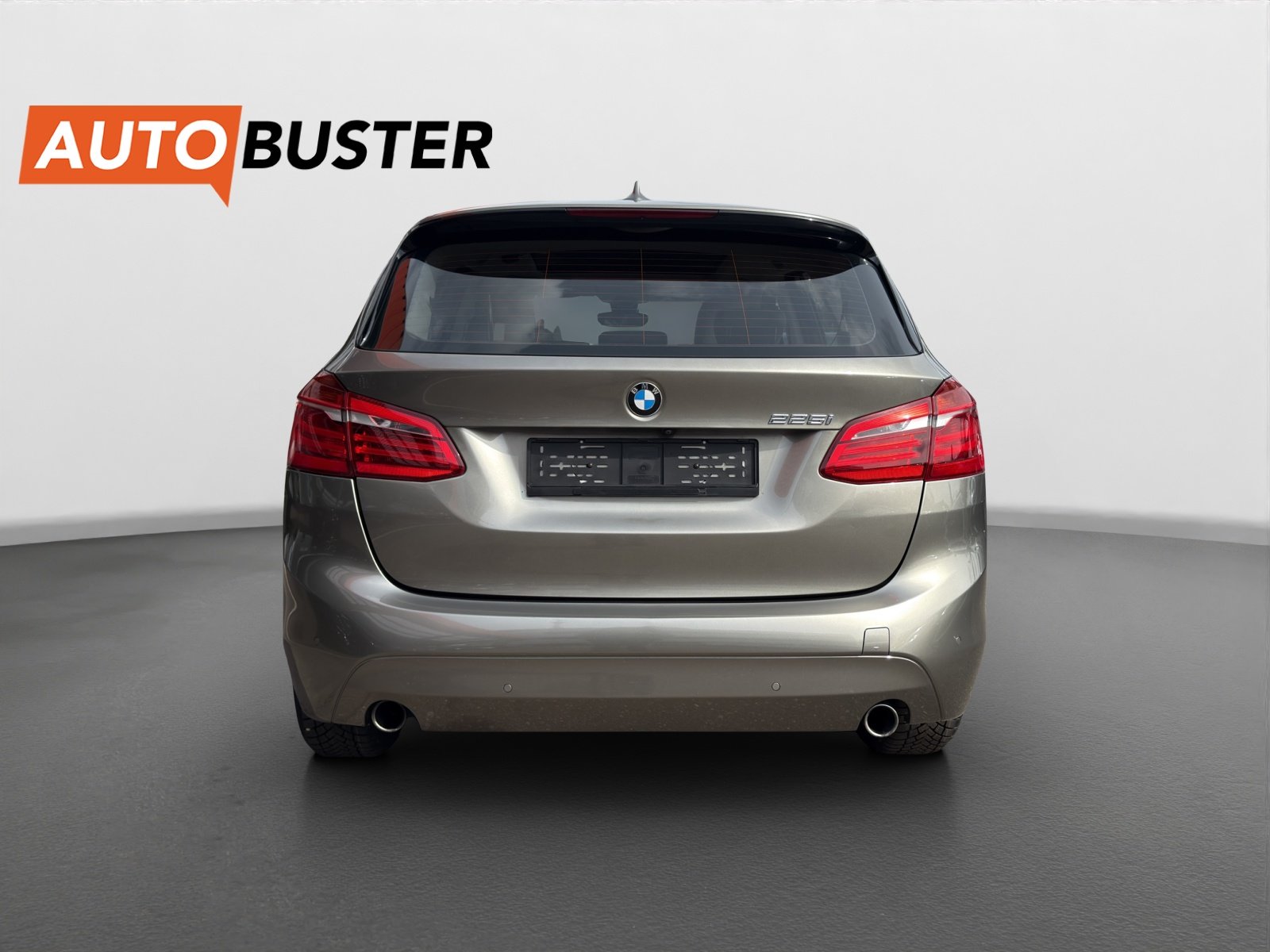 BMW 225i Active Tourer Steptronic, Benzin, Occasion / Gebraucht, Automatik - 3