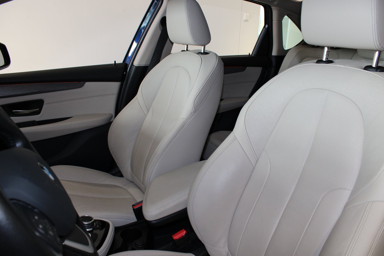 BMW 225xe ActiveTourer Luxury, Hybride Rechargeable Essence/Électricité, Occasion / Utilisé, Automatique - 7