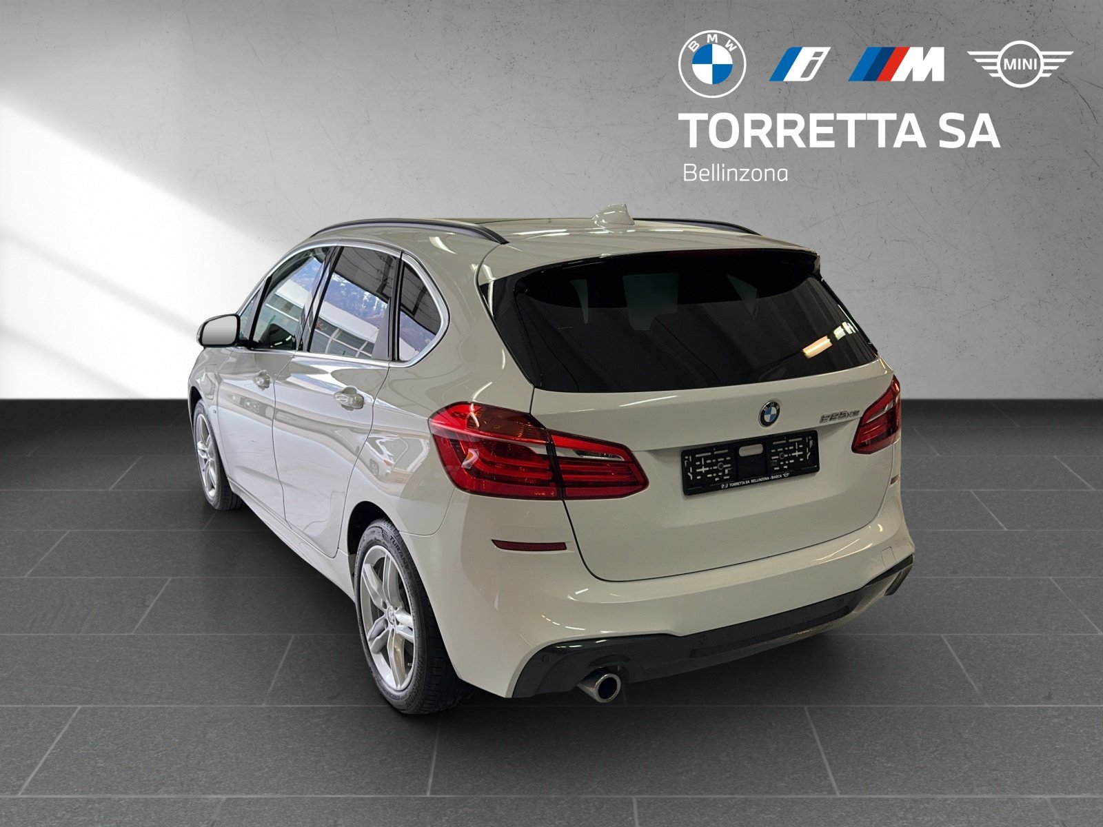 BMW 225xe iPerformance Active Tourer M Sport Steptronic, Plug-in-Hybrid Benzin/Elektro, Occasion / Gebraucht, Automatik - 3