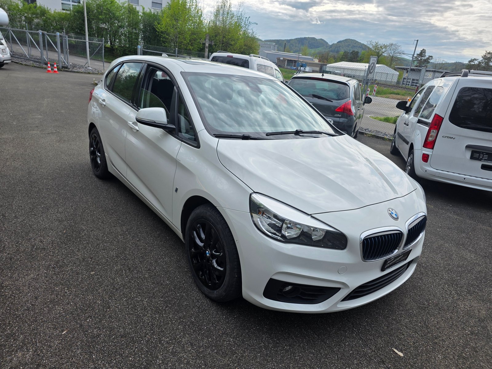 BMW 225xe iPerformance Active Tourer Steptronic, Plug-in-Hybrid Benzina/Elettrica, Occasioni / Usate, Automatico - 3