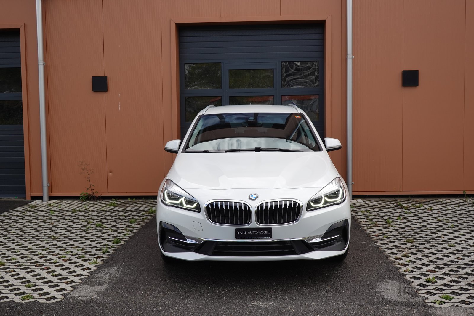 BMW 225xe iPerformance Active Tourer * Véhicule CH * Camé, Plug-in-Hybrid Petrol/Electric, Second hand / Used, Automatic - 2