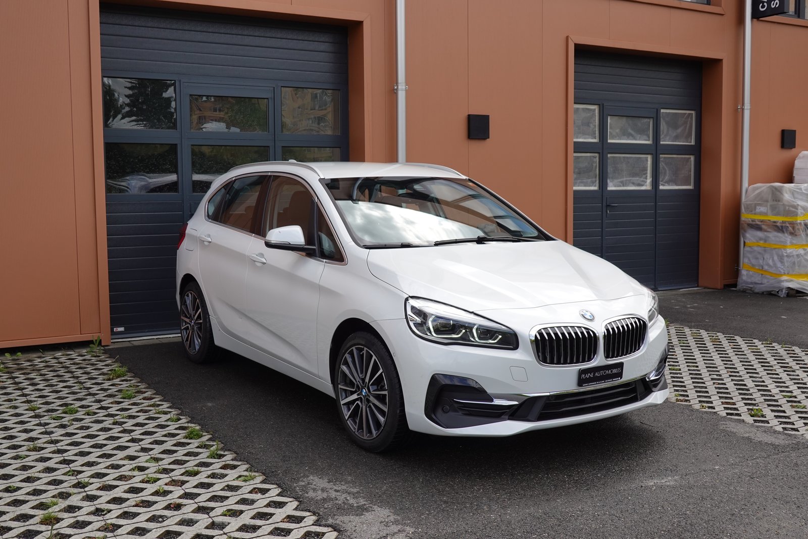 BMW 225xe iPerformance Active Tourer * Véhicule CH * Camé, Plug-in-Hybrid Petrol/Electric, Second hand / Used, Automatic - 3
