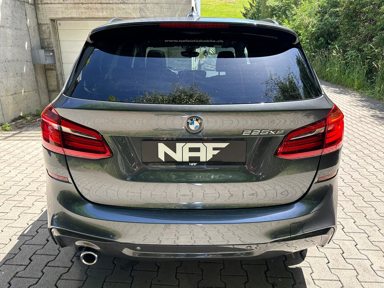 BMW 225xe iPerformance Active Tourer M Sport Steptronic, Plug-in-Hybrid Petrol/Electric, Second hand / Used, Automatic - 4
