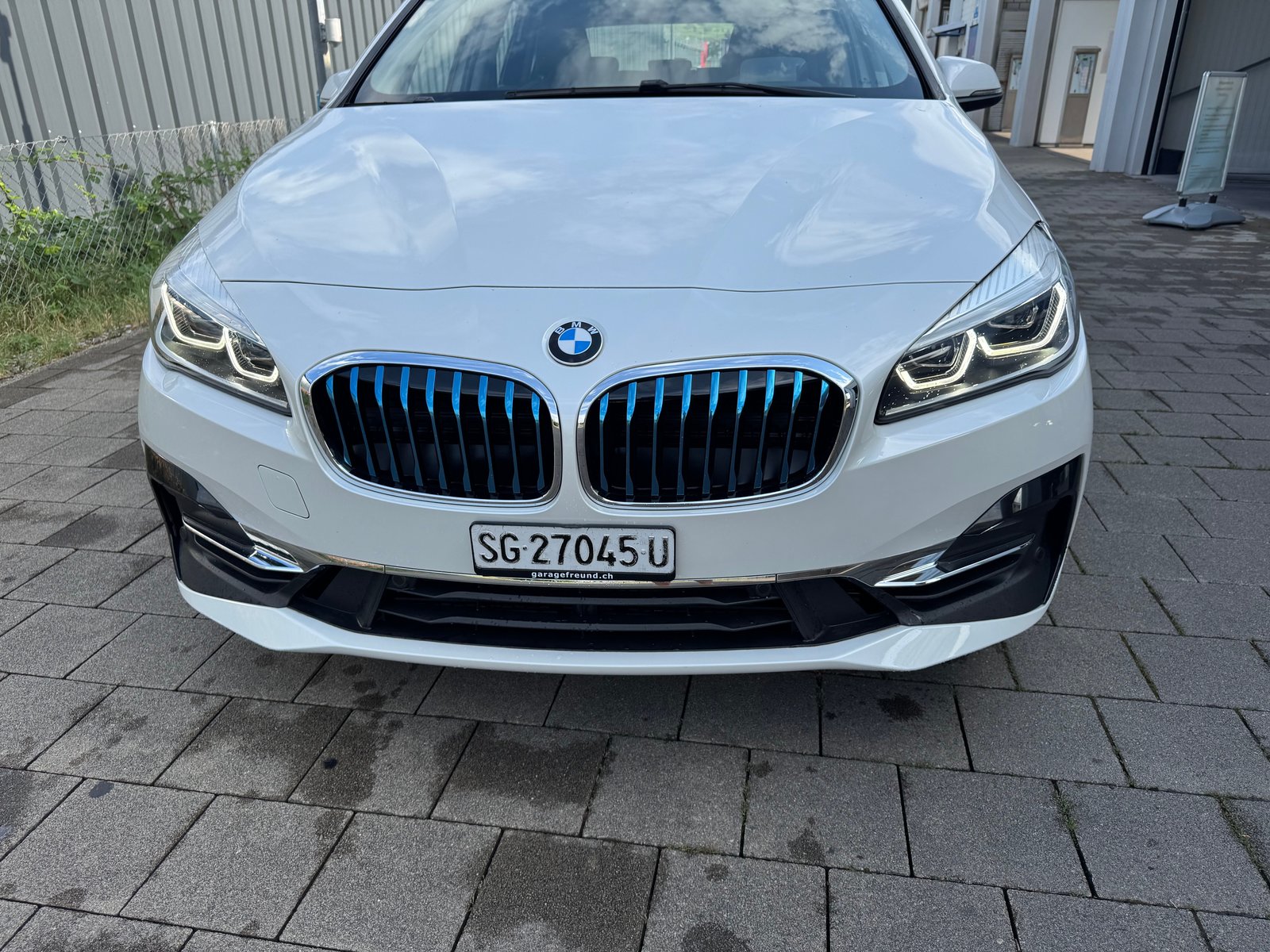 BMW 225xe iPerformance Active Tourer Steptronic Luxury Line, Hybride Rechargeable Essence/Électricité, Occasion / Utilisé, Automatique - 3