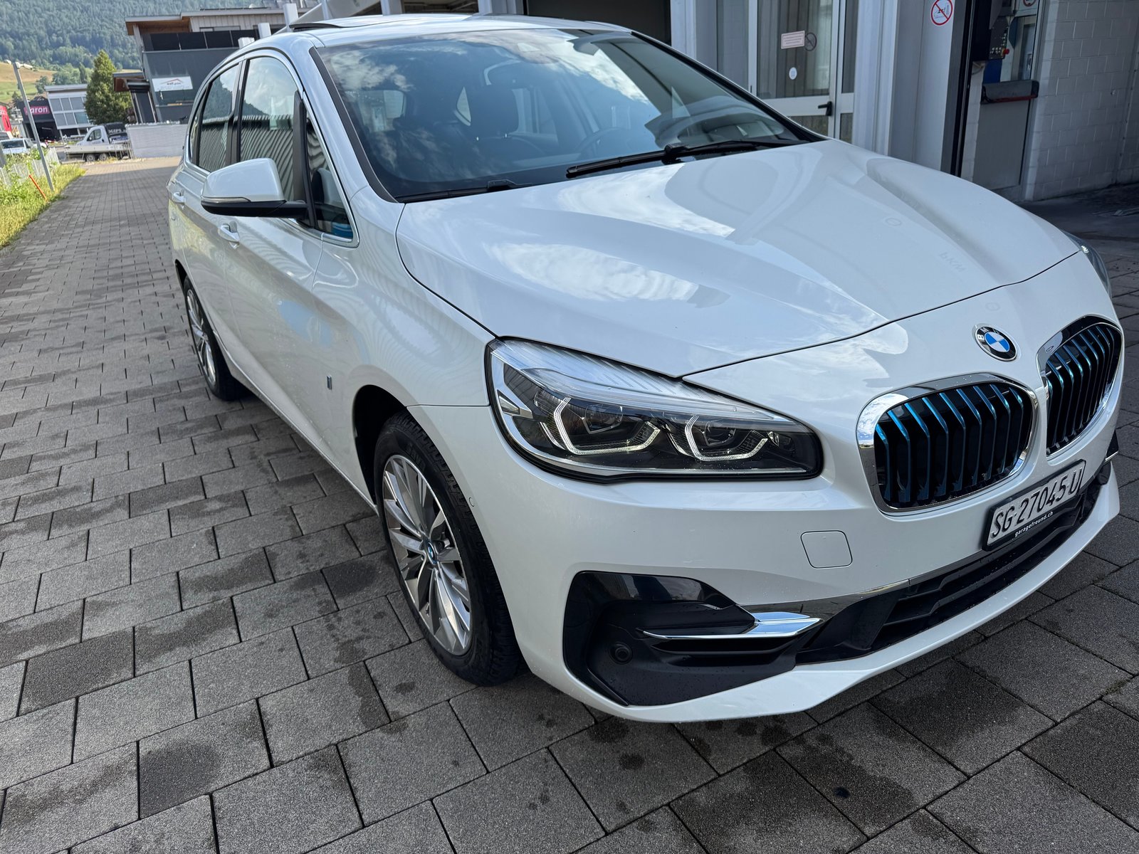 BMW 225xe iPerformance Active Tourer Steptronic Luxury Line, Hybride Rechargeable Essence/Électricité, Occasion / Utilisé, Automatique - 4