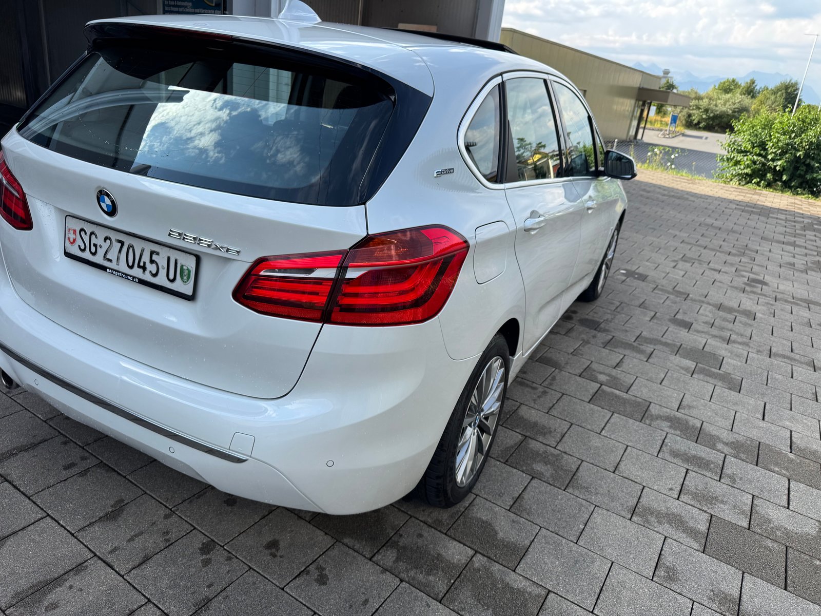 BMW 225xe iPerformance Active Tourer Steptronic Luxury Line, Hybride Rechargeable Essence/Électricité, Occasion / Utilisé, Automatique - 7