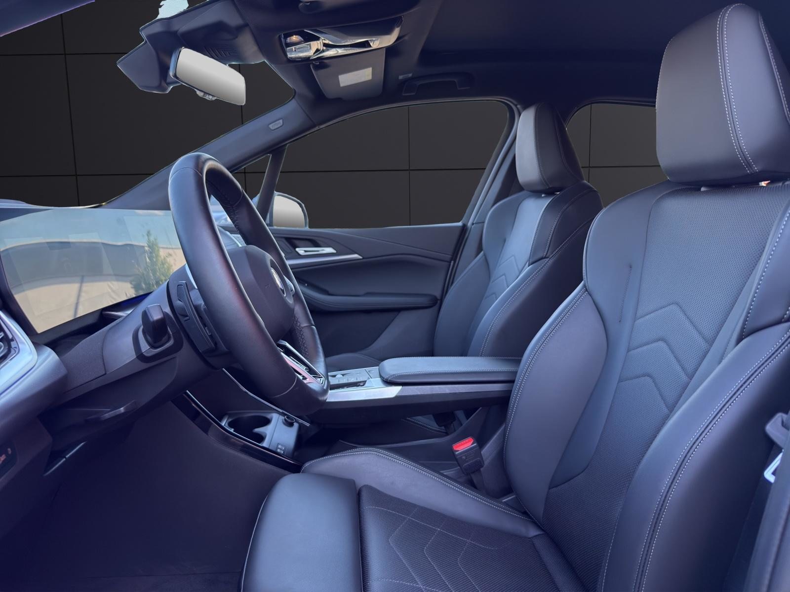 BMW 225e xDrive Active Tourer, Plug-in-Hybrid Benzin/Elektro, Occasion / Gebraucht, Automatik - 2