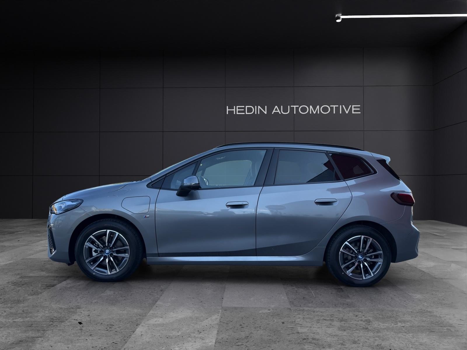 BMW 225e xDrive Active Tourer, Plug-in-Hybrid Benzin/Elektro, Occasion / Gebraucht, Automatik - 3