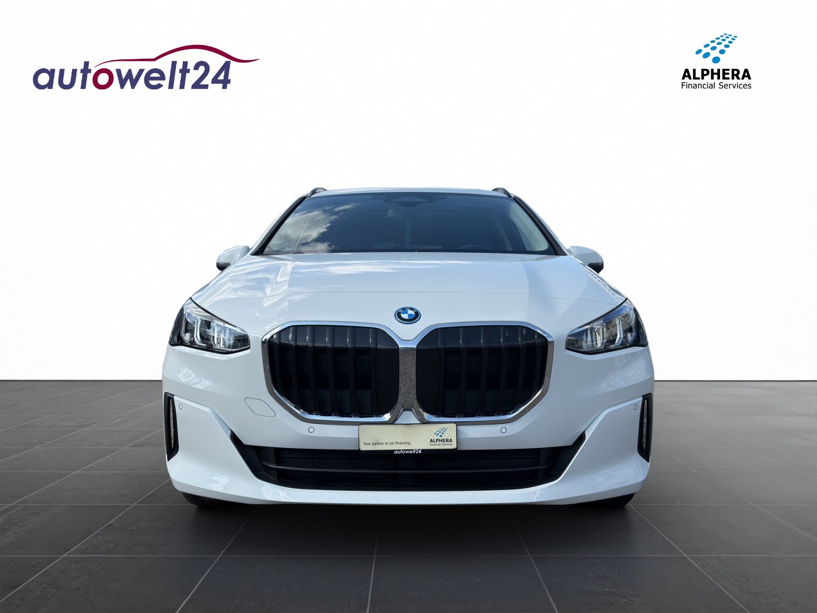 BMW 225e Active Tourer, Plug-in-Hybrid Petrol/Electric, Second hand / Used, Automatic - 3