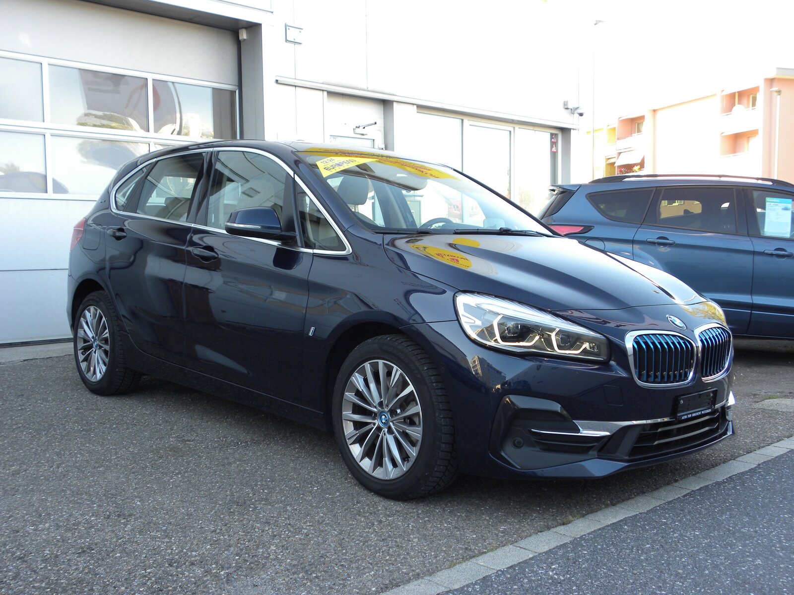 BMW 225xe iPerformance Active Tourer Steptronic Luxury Line, Plug-in-Hybrid Petrol/Electric, Second hand / Used, Automatic - 2