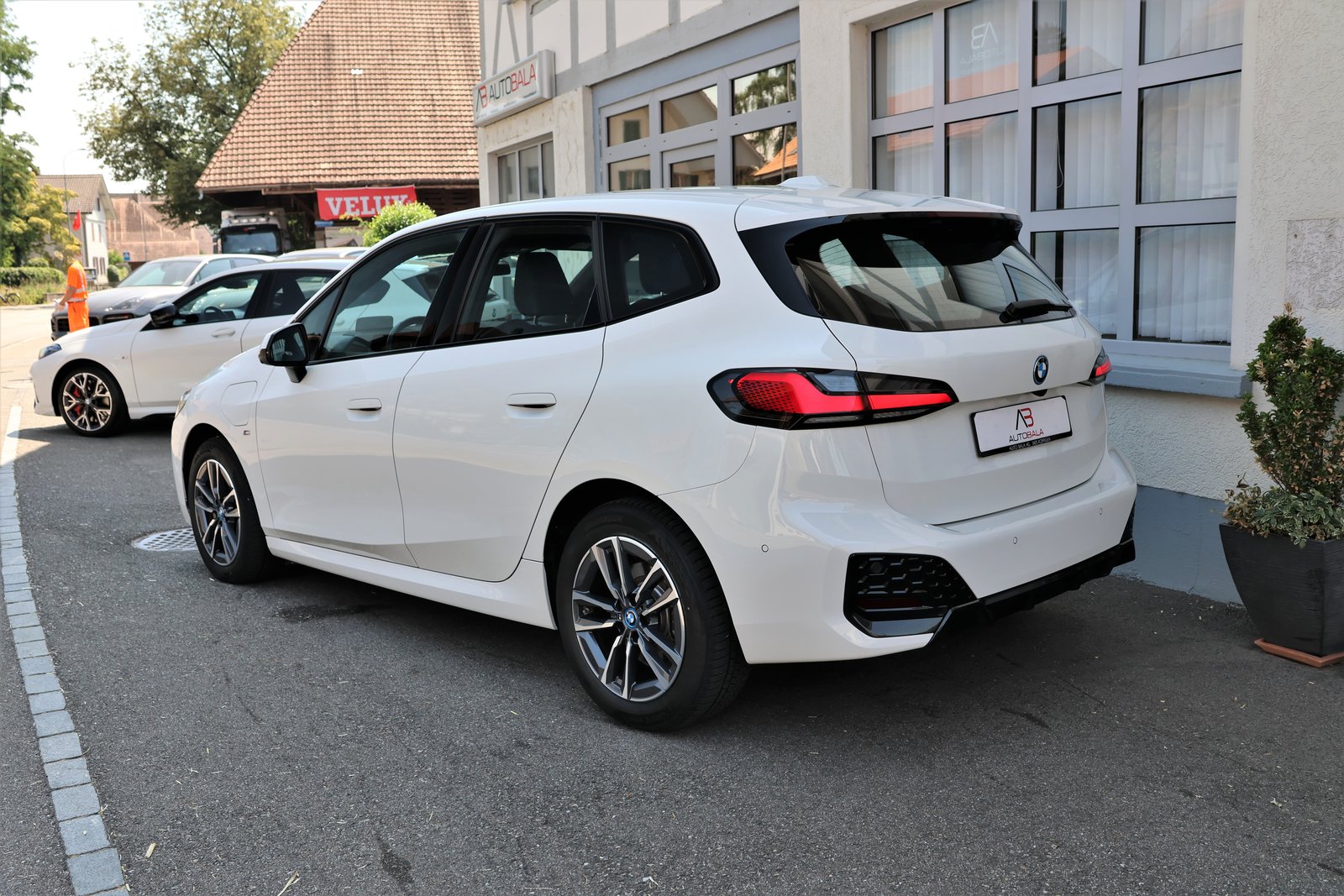 BMW 225e Active Tourer M Sport, Plug-in-Hybrid Petrol/Electric, Second hand / Used, Automatic - 7