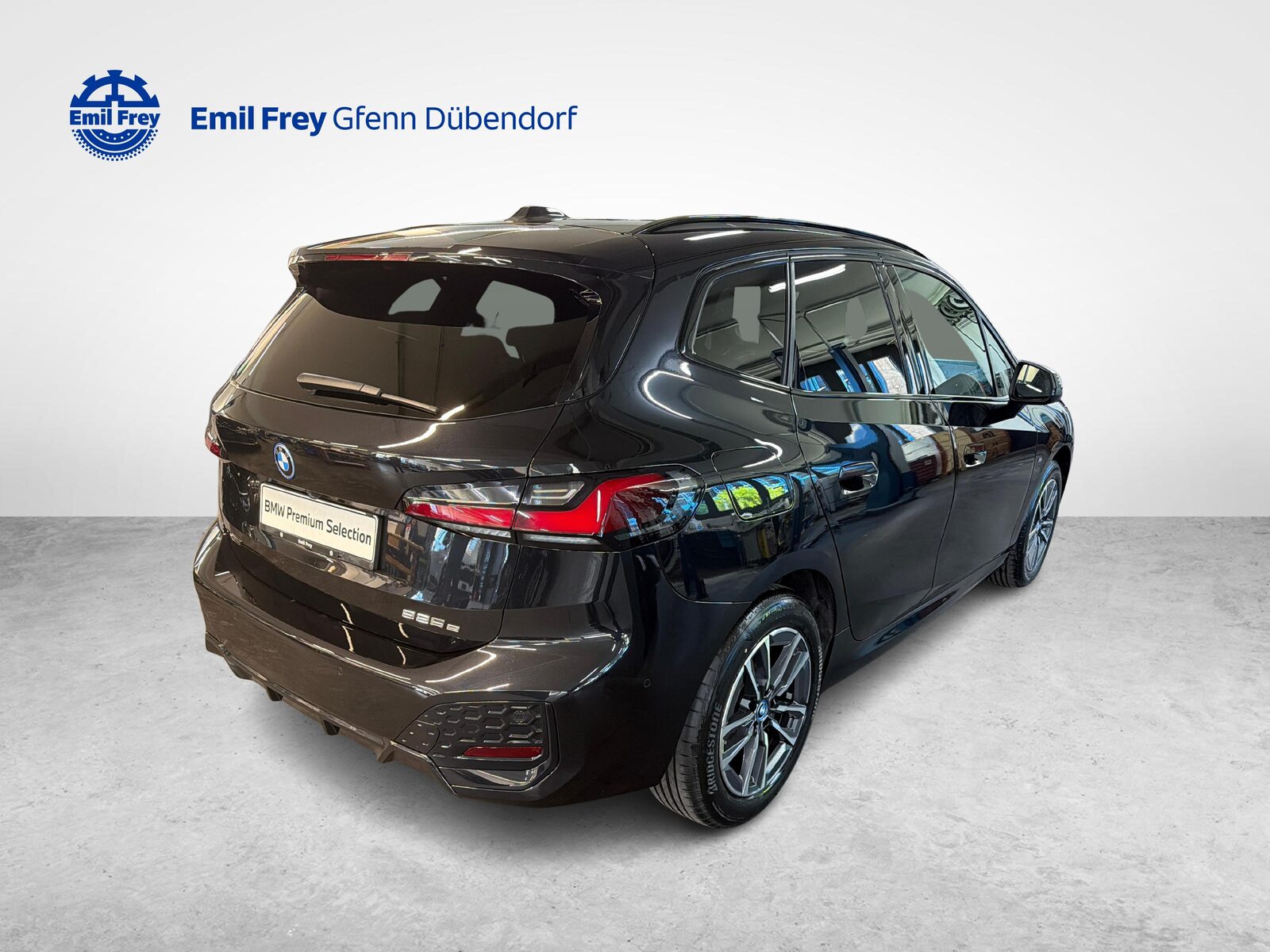 BMW 225e xDrive Active Tourer, Plug-in-Hybrid Petrol/Electric, Second hand / Used, Automatic - 4