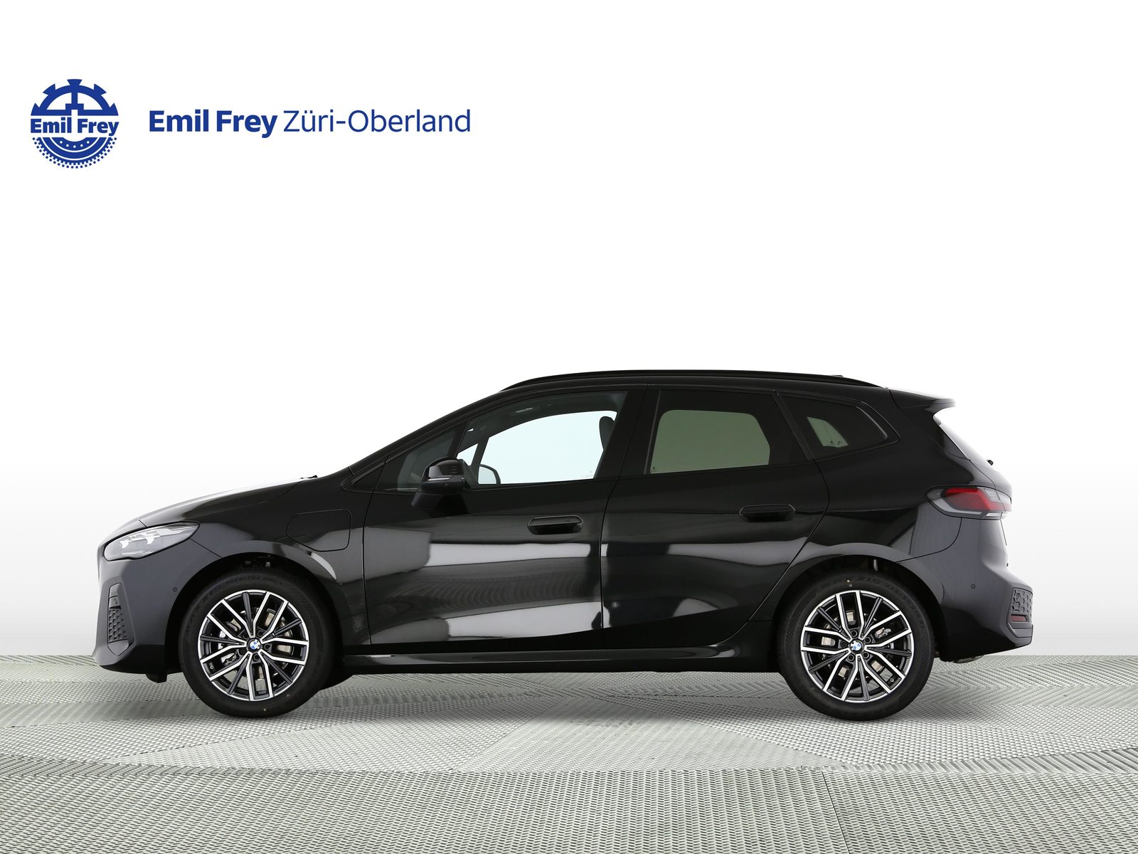 BMW 225e xDrive paddles Active Tourer, Plug-in-Hybrid Benzina/Elettrica, Auto nuove, Automatico - 2