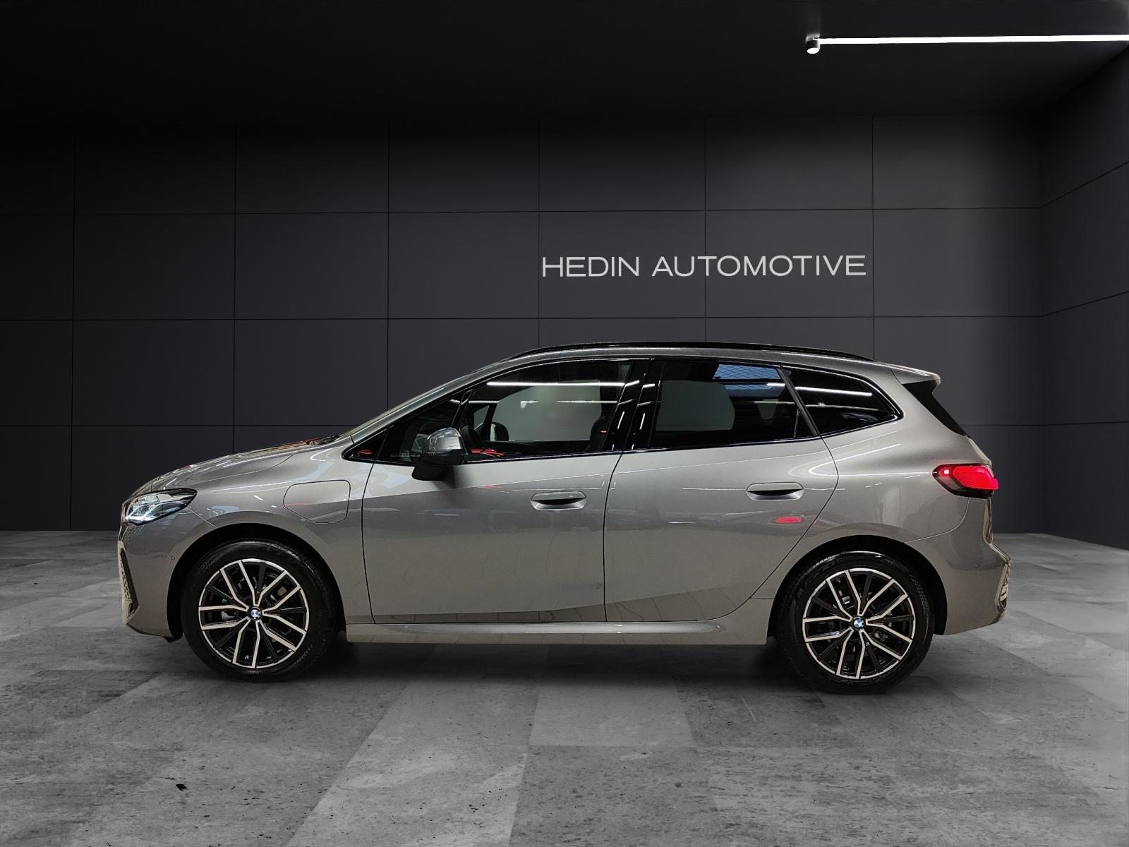 BMW 225e xDrive paddles Active Tourer, Hybride Rechargeable Essence/Électricité, Voiture nouvelle, Automatique - 2