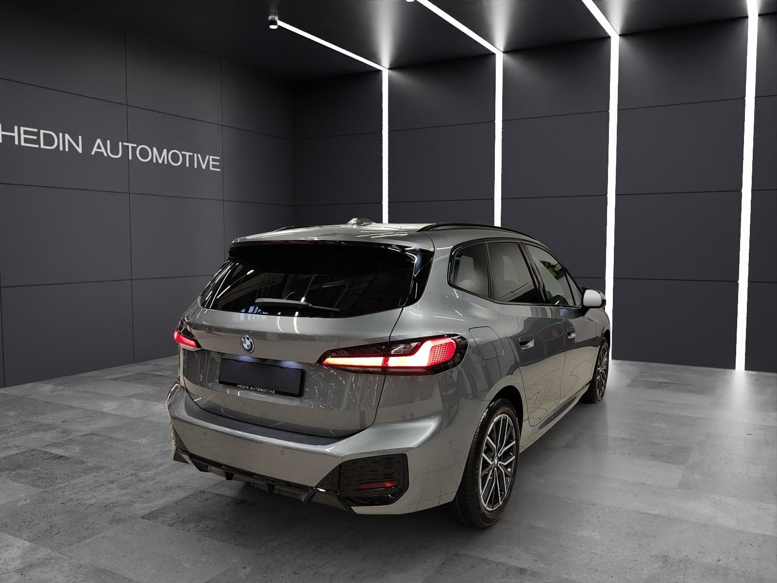 BMW 225e xDrive paddles Active Tourer, Hybride Rechargeable Essence/Électricité, Voiture nouvelle, Automatique - 6