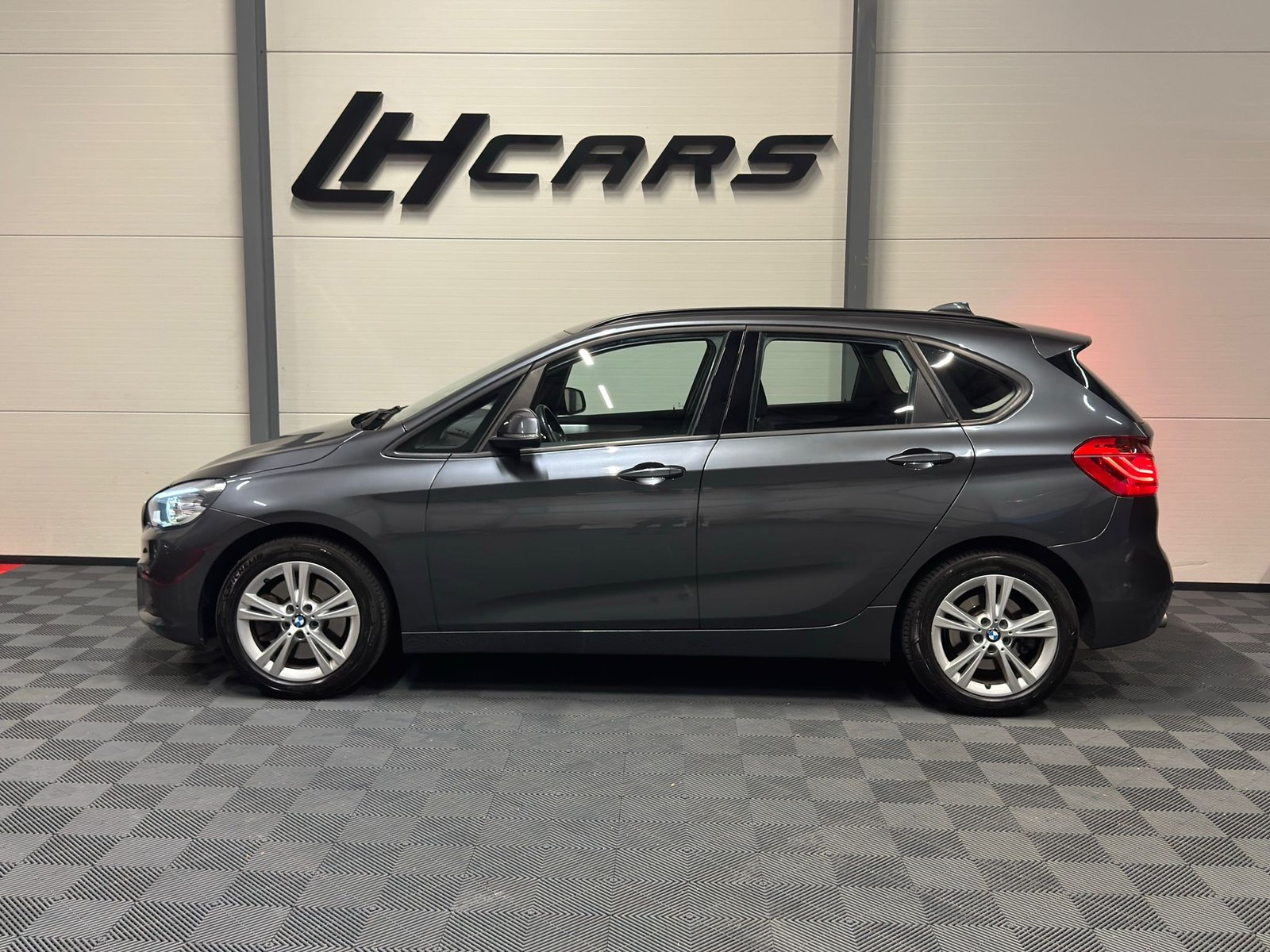 BMW 225i SAG Active Tourer, Benzina, Occasioni / Usate, Automatico - 2
