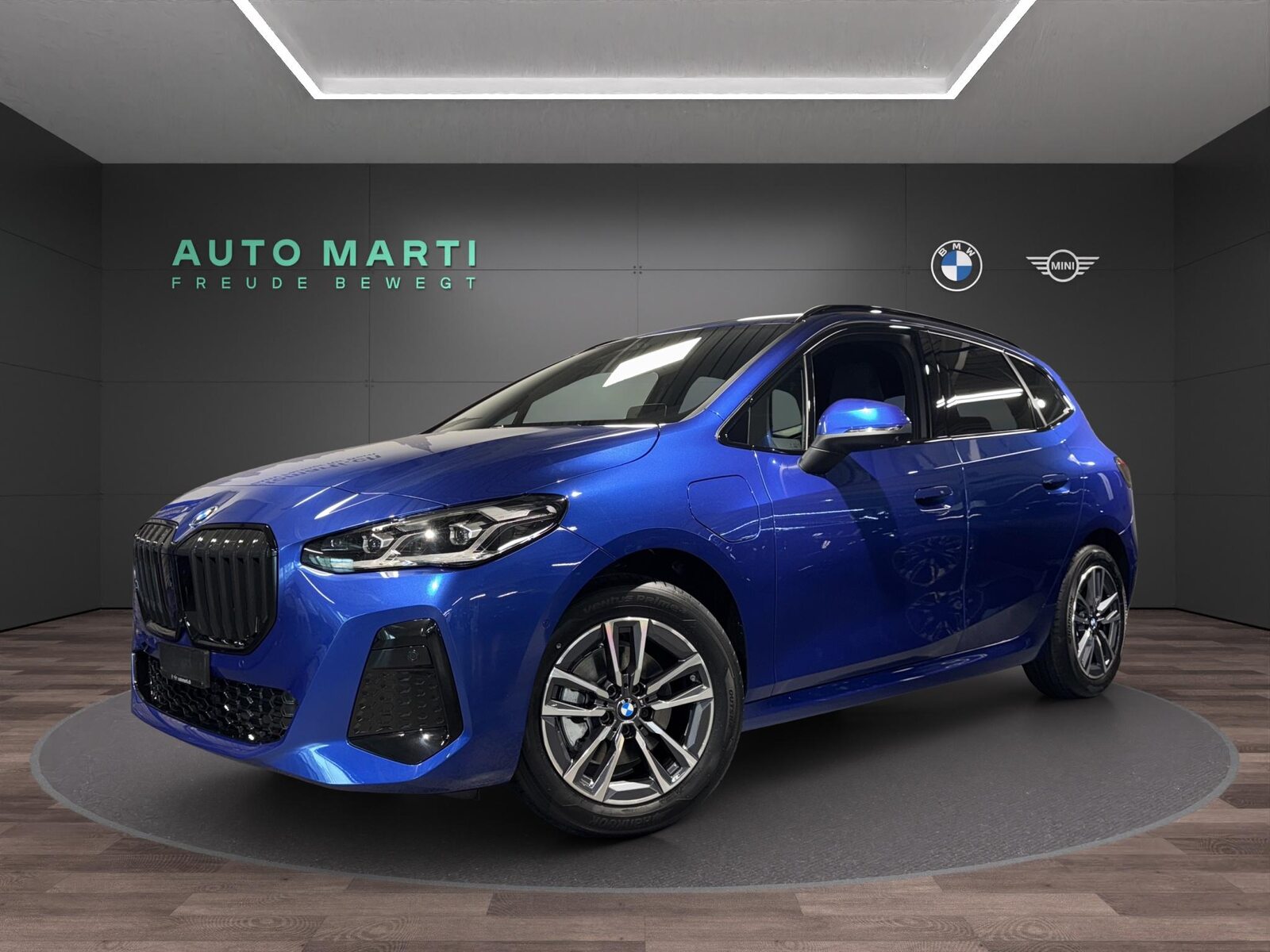 BMW 225e xDrive paddles Active Tourer M Sport
