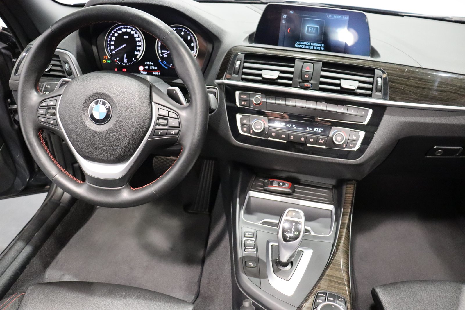 BMW 230i SAG Cabrio, Benzin, Occasion / Gebraucht, Automatik - 4