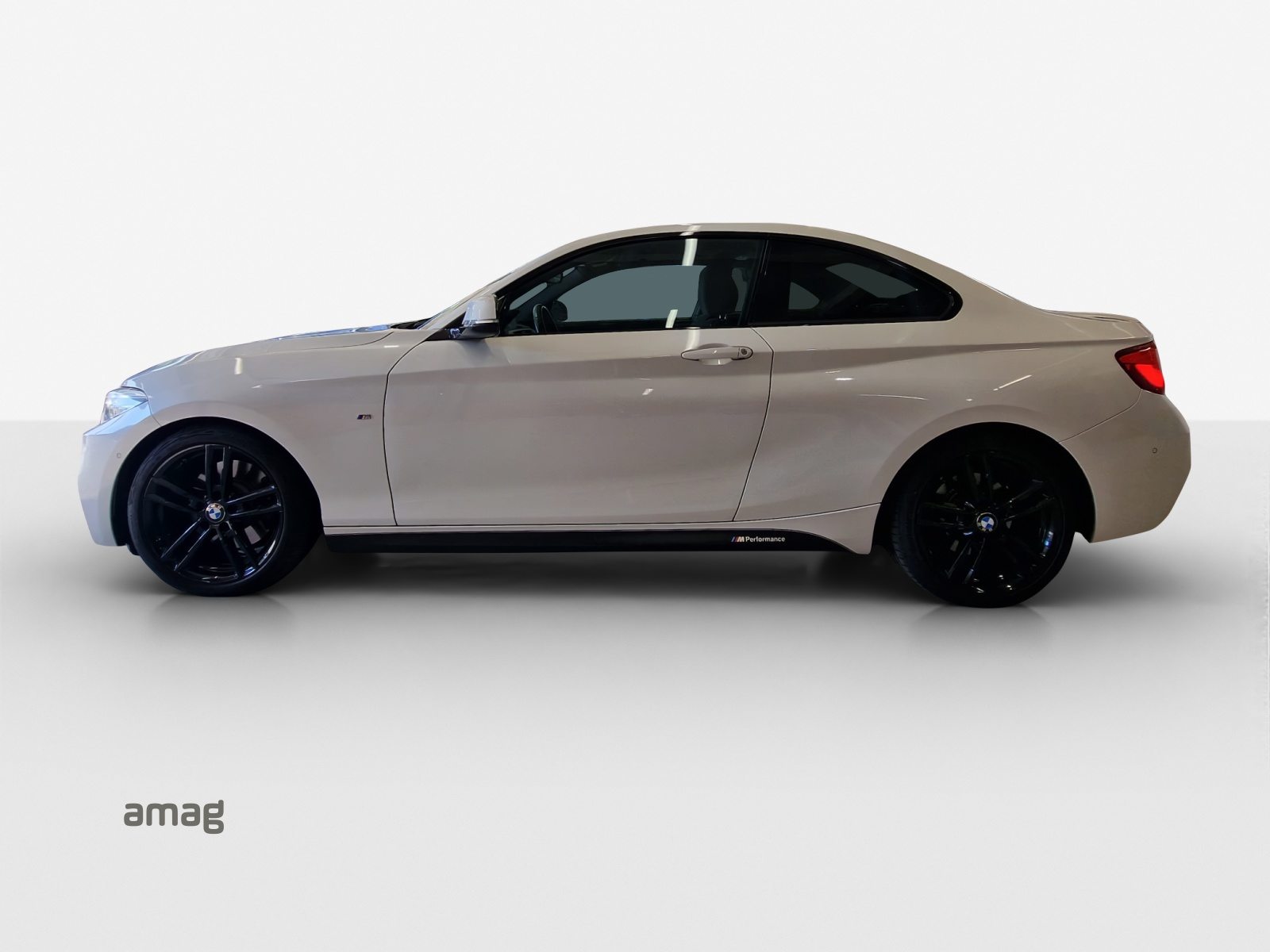 BMW 230i, Essence, Occasion / Utilisé, Automatique - 2