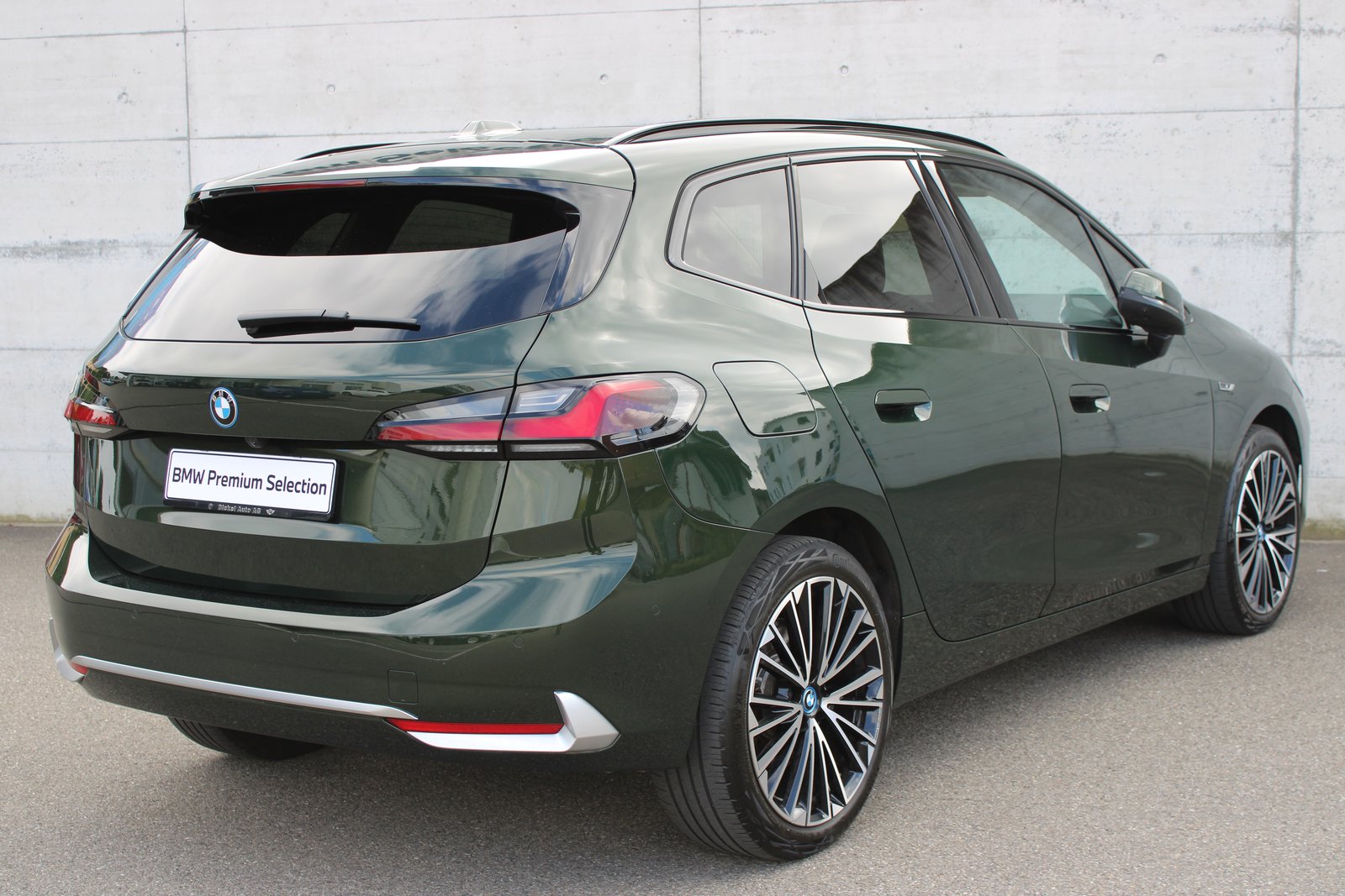 BMW 230e Active Tourer, Plug-in-Hybrid Benzina/Elettrica, Auto nuove, Automatico - 5