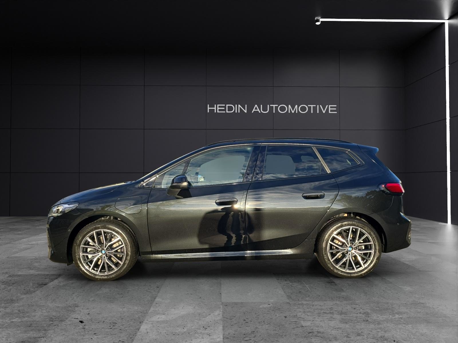 BMW 230e xDrive Active Tourer, Plug-in-Hybrid Petrol/Electric, New car, Automatic - 3