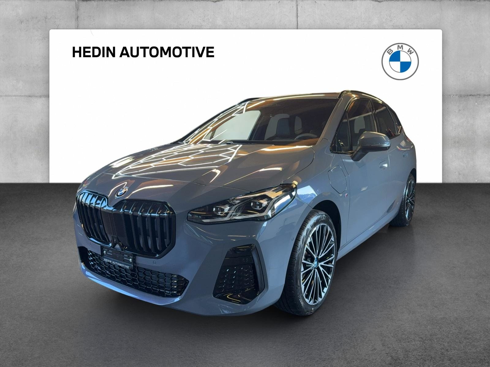 BMW 230e xDrive paddles Active Tourer