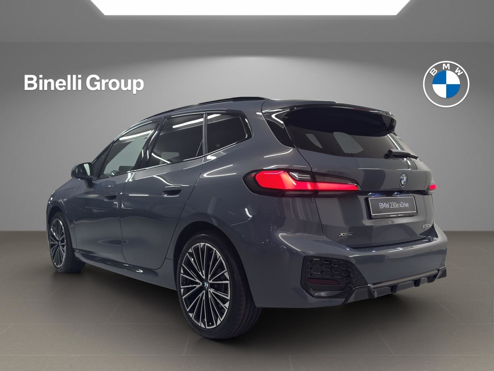BMW 230e paddles Active Tourer, Plug-in-Hybrid Petrol/Electric, New car, Automatic - 3