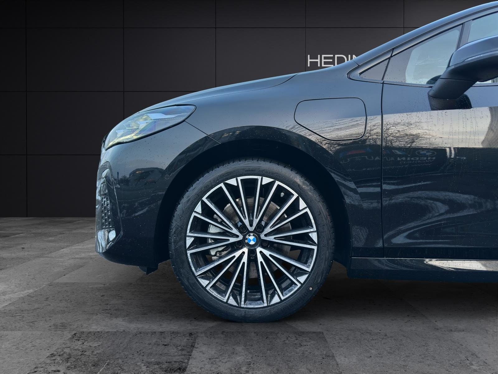 BMW 230e xDrive paddles Active Tourer, Plug-in-Hybrid Benzin/Elektro, Neuwagen, Automatik - 4