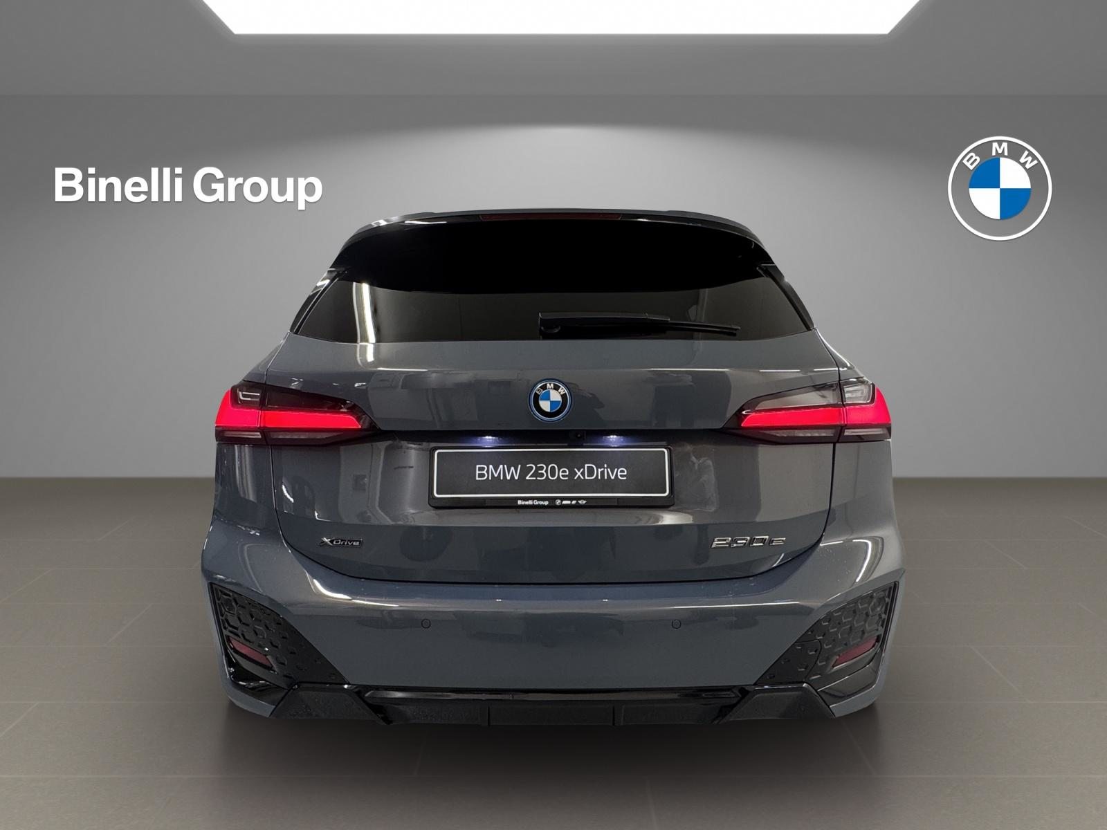 BMW 230e xDrive paddles Active Tourer, Hybride Rechargeable Essence/Électricité, Voiture nouvelle, Automatique - 4