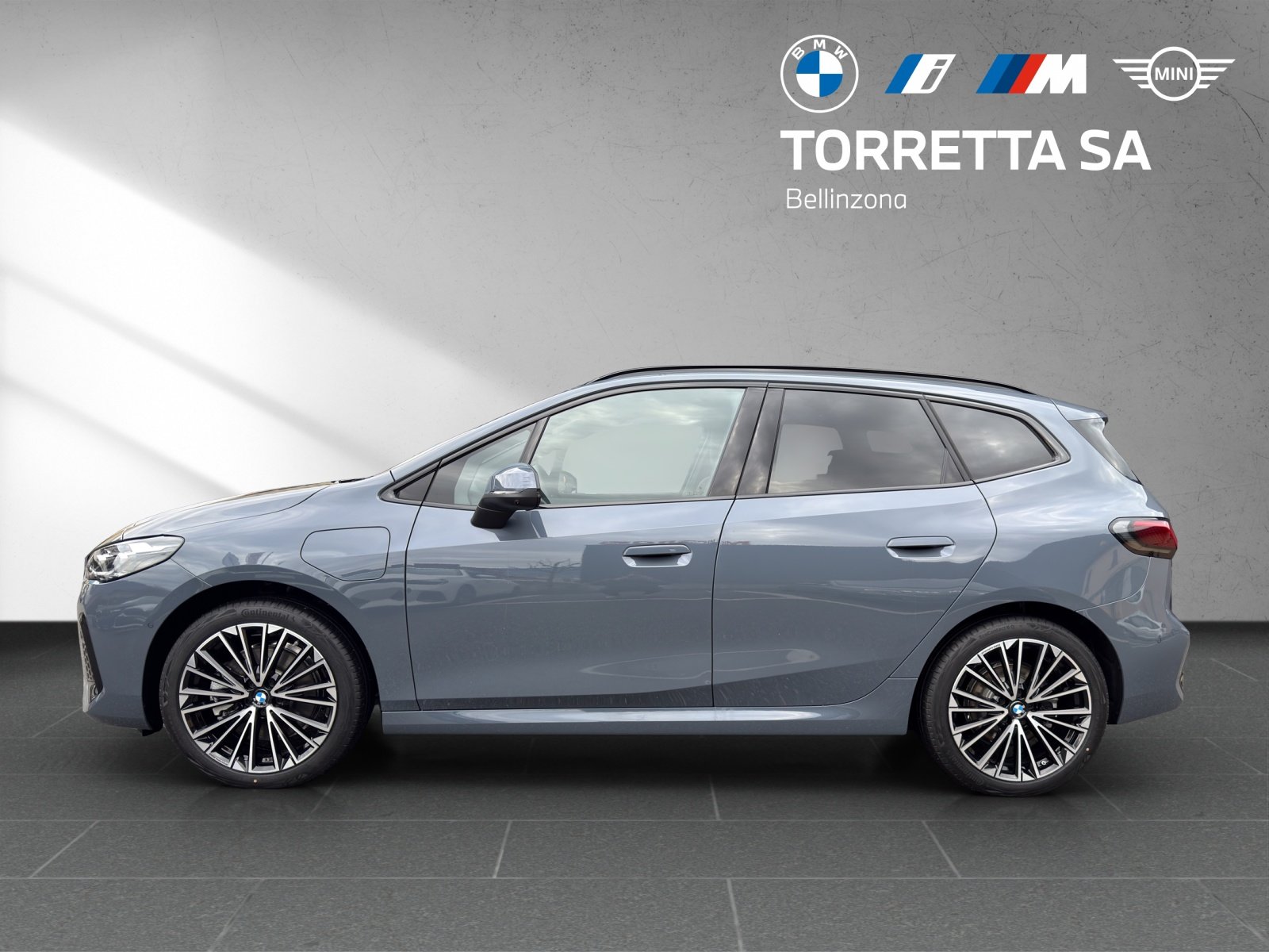 BMW 230e Active Tourer M Sport, Hybride Rechargeable Essence/Électricité, Voiture nouvelle, Automatique - 2