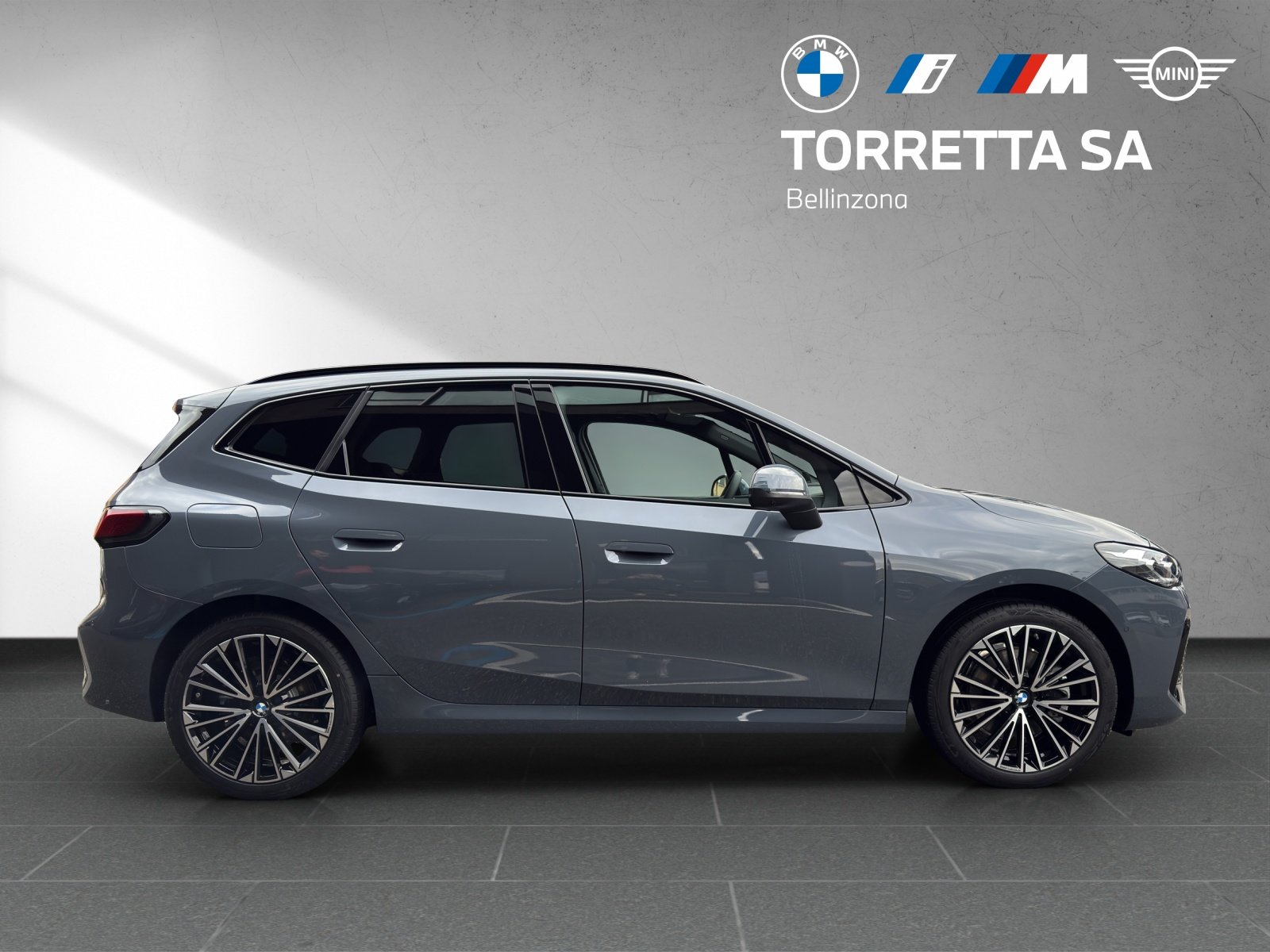 BMW 230e Active Tourer M Sport, Hybride Rechargeable Essence/Électricité, Voiture nouvelle, Automatique - 6