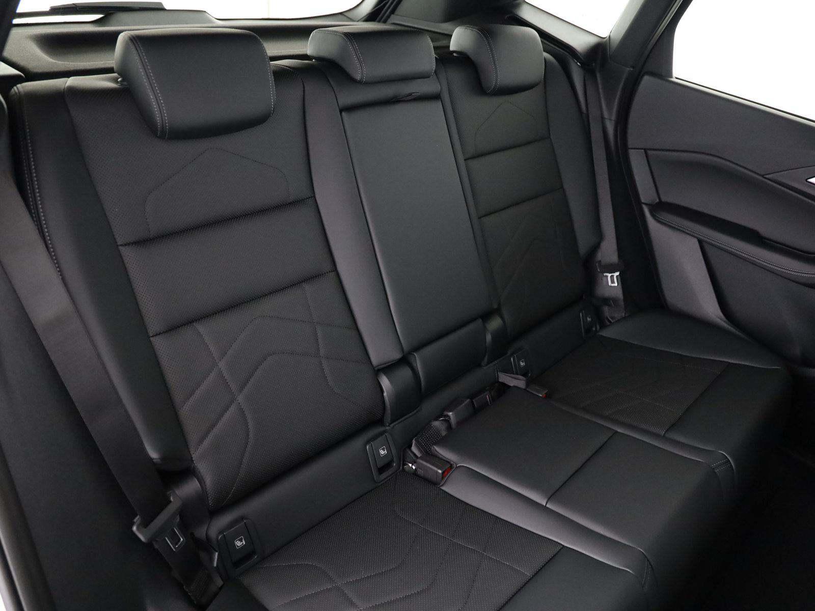 BMW 230e xDrive paddles Active Tourer, Hybride Rechargeable Essence/Électricité, Voiture nouvelle, Automatique - 6