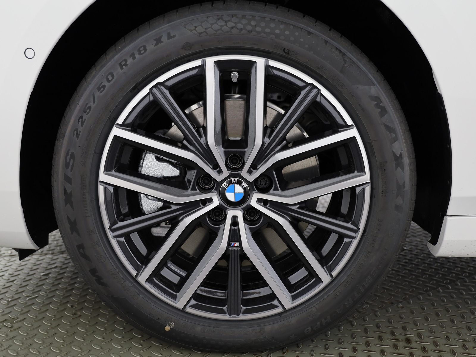BMW 230e xDrive paddles Active Tourer, Hybride Rechargeable Essence/Électricité, Voiture nouvelle, Automatique - 7