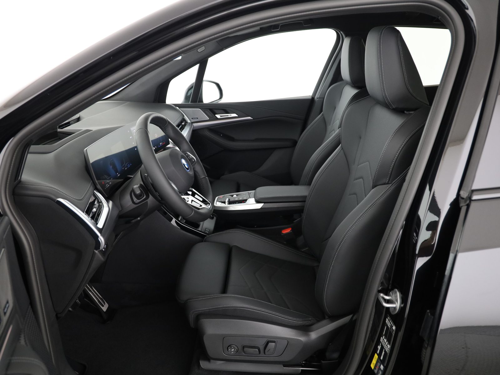 BMW 230e xDrive paddles Active Tourer, Plug-in-Hybrid Benzin/Elektro, Neuwagen, Automatik - 4